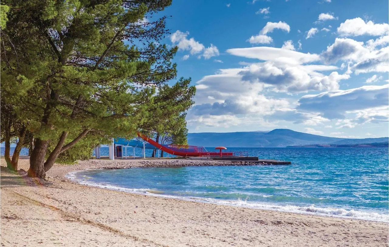 Amazing Home In Crikvenica With Wifi Dramalj