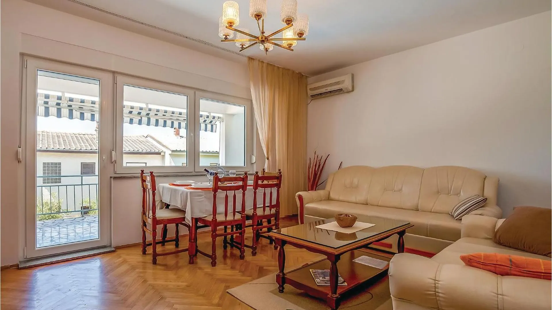 Amazing Home In Crikvenica With Wifi Dramalj 0*,